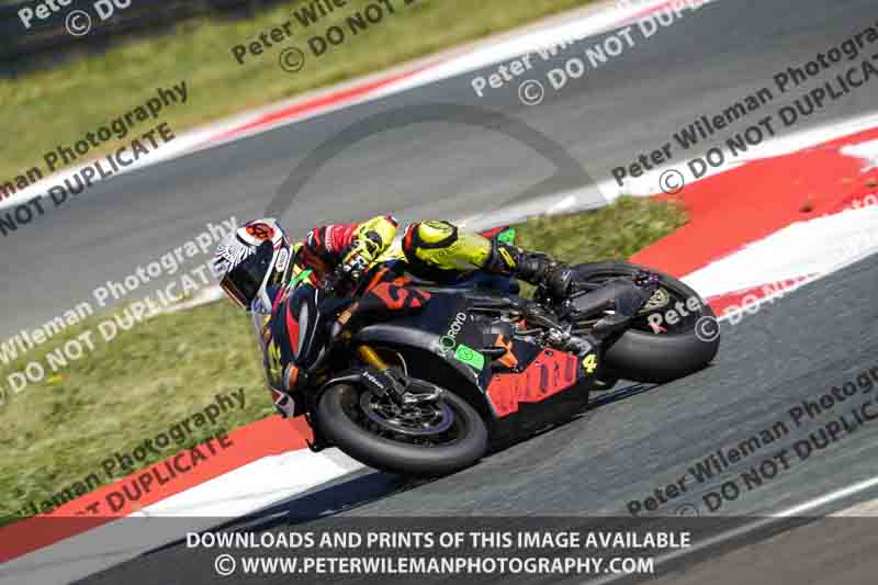 cadwell no limits trackday;cadwell park;cadwell park photographs;cadwell trackday photographs;enduro digital images;event digital images;eventdigitalimages;navarra;no limits trackdays;peter wileman photography;racing digital images;trackday digital images;trackday photos